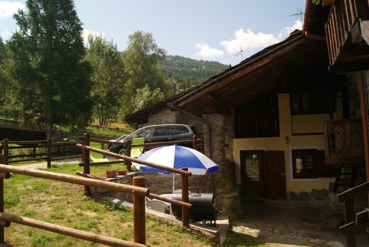 La Maison De Marietta Appartamento Gressan Esterno foto