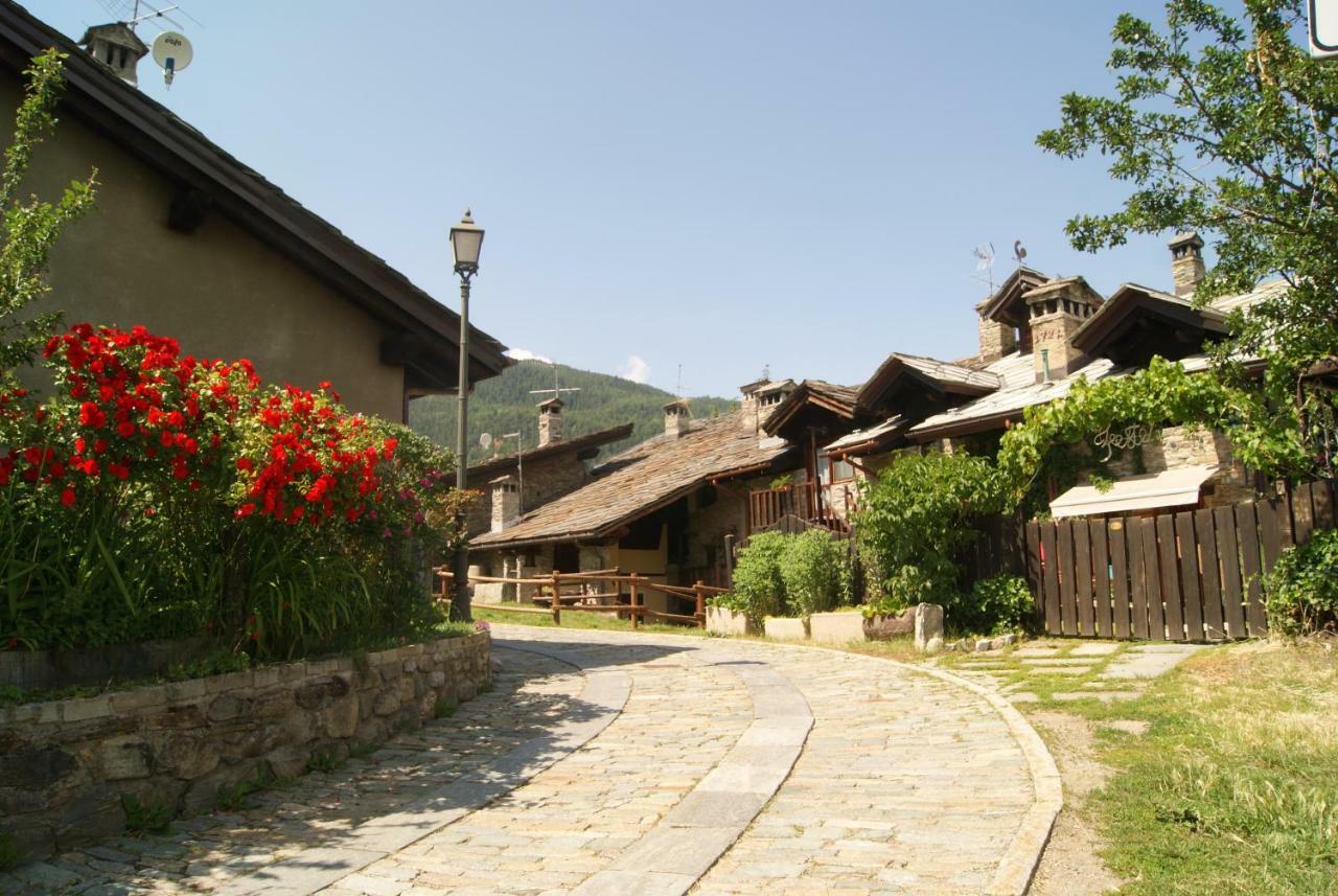 La Maison De Marietta Appartamento Gressan Esterno foto